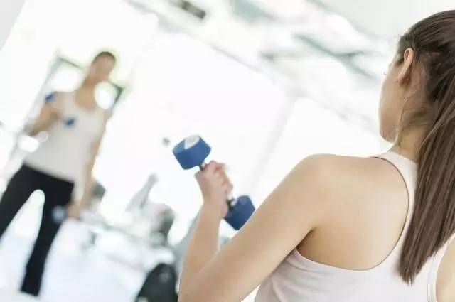 18禁肉肉无遮挡无码网站:05-18-21-24-25-45W：31,关于网络内容与道德伦理的探讨 —— 以18禁肉肉无遮挡无码网站为例