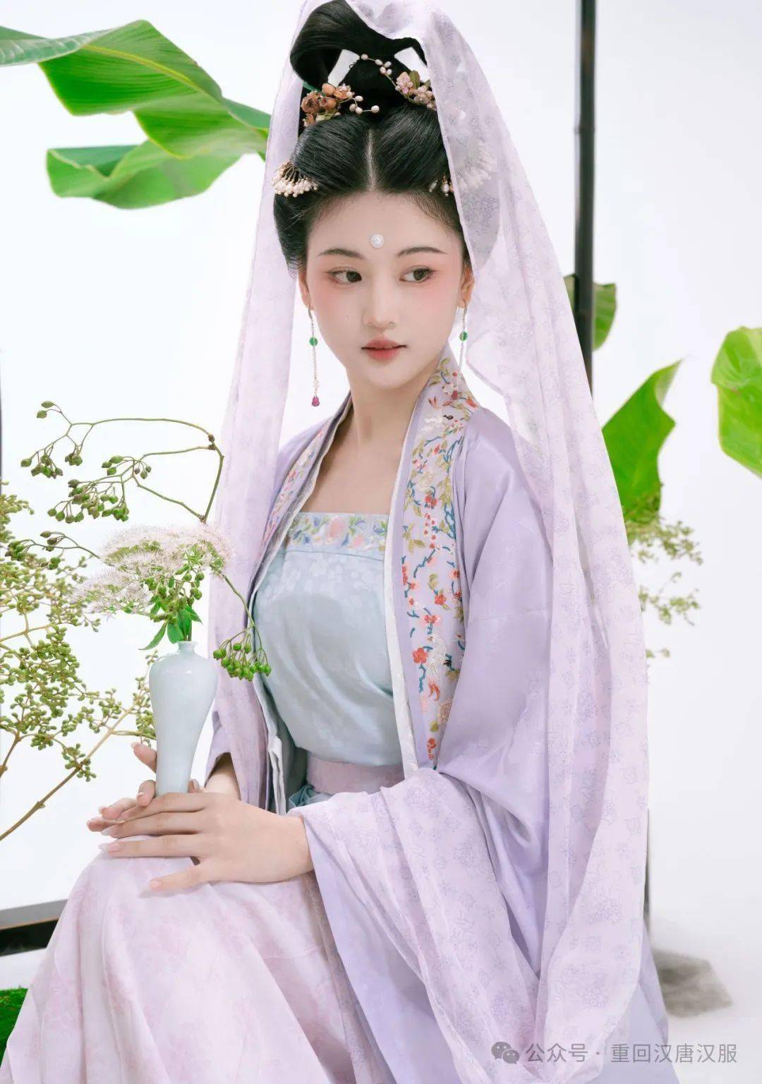 狠狠综合久久AV一区二区:24-29-30-32-33-34H：31,探索现代娱乐领域，狠狠综合久久AV一区二区的深度解析（含关键词研究）