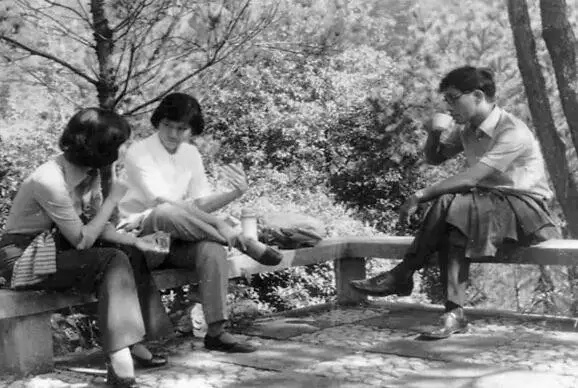 亚洲国产精品国自产拍AV:13-16-17-22-29-34Y：13,亚洲国产精品的崛起与国自产影视文化的创新（关键词，亚洲国产精品、国自产拍AV、年龄分层、影视文化发展）