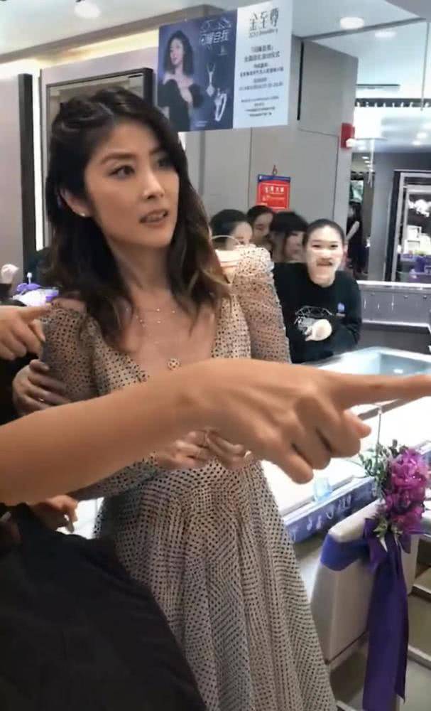 欧美人妻在线一区二区:13-30-33-40-46-49L：45,欧美人妻在线，一区二区的文化交融与数字背后的故事