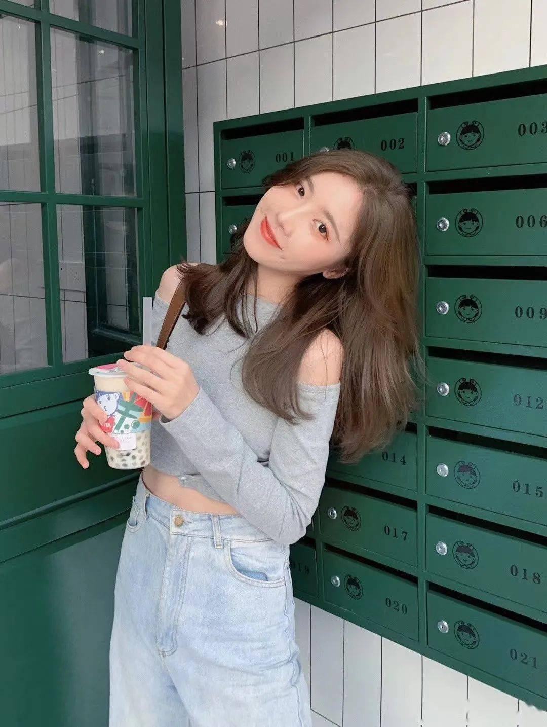 欧美日韩国产综合草草:04-12-16-22-24-36C：17,欧美日韩国产综合文化交融下的草草现象，深度解析与探讨（04-12-16-22-24-36C与C，17）