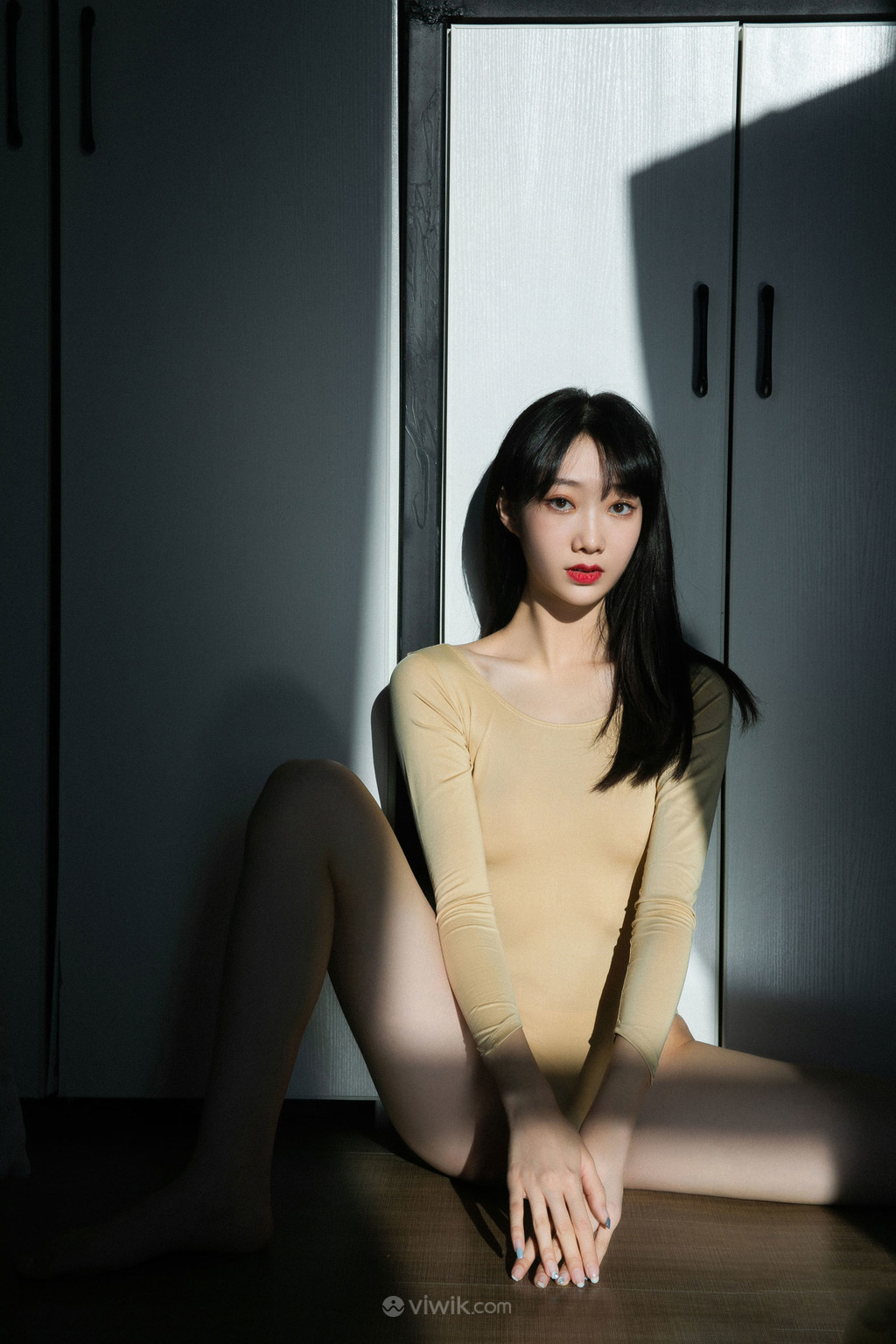 伊人久久精品亚洲午夜:12-14-27-33-48-49Y：41,伊人久久精品亚洲午夜，探索文化精粹与艺术的独特魅力