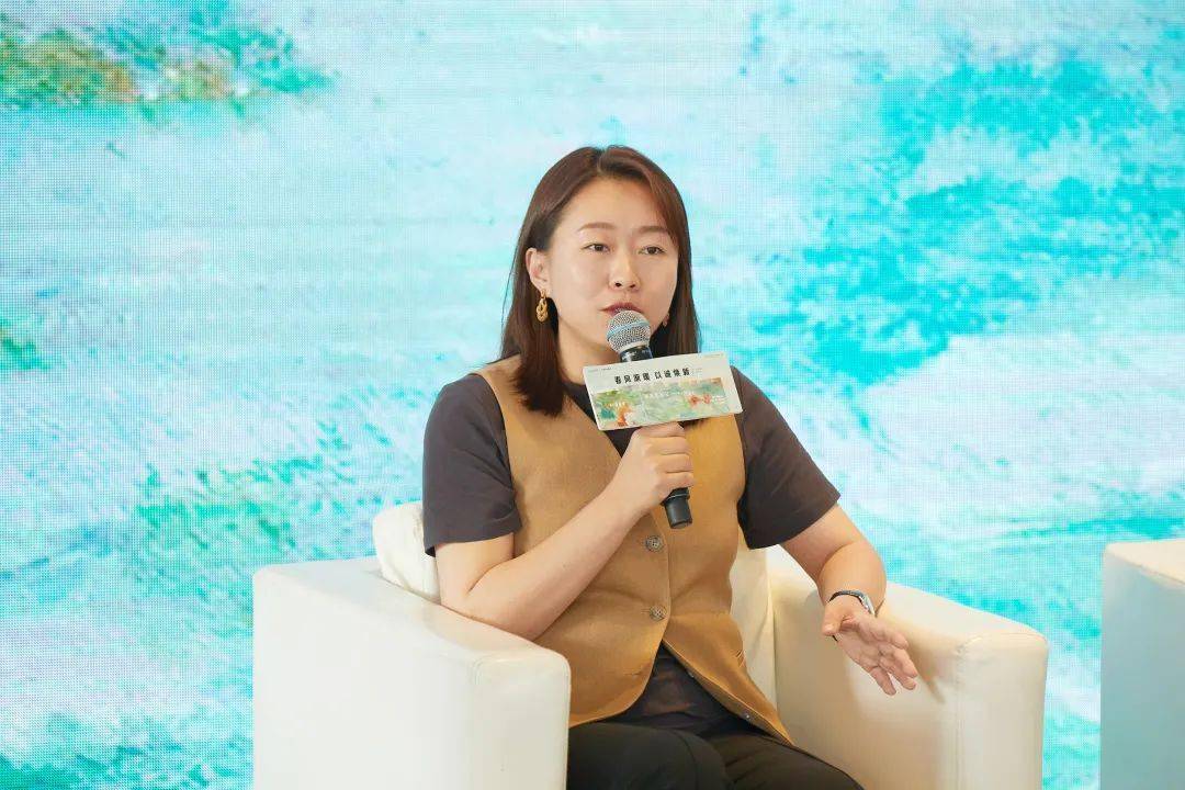 风流老熟女一区二区三区:08-12-13-28-46-49U：22,风流老熟女一区二区三区，探索成熟女性的魅力时光