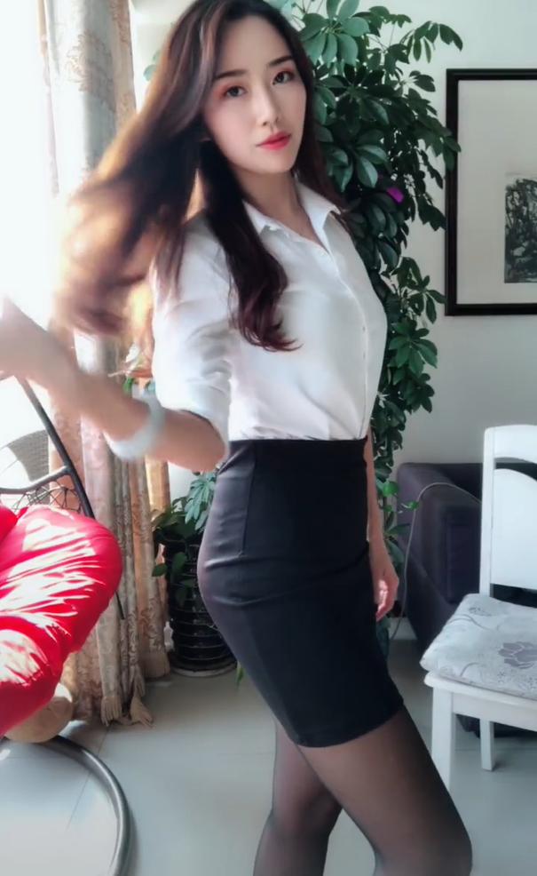 精品无码国产日韩制服丝袜:12-16-23-25-29-49G：29,精品无码国产日韩制服丝袜，探索时尚与文化的交融