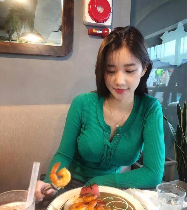 少妇人妻偷人精品无码视频:01-17-19-23-25-43W：09,探索成人世界的边界，少妇人妻偷人精品无码视频