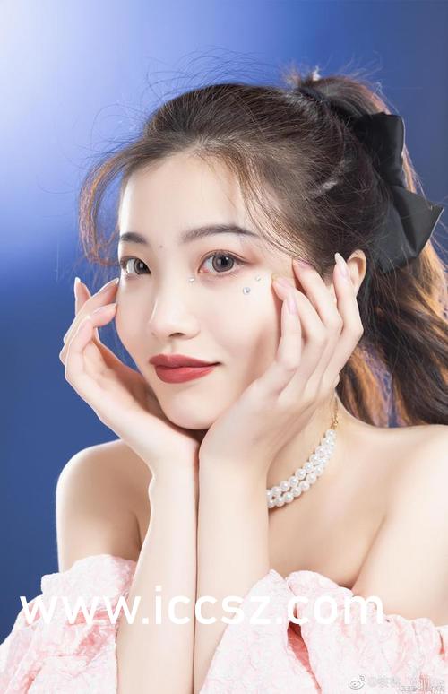 丝袜一区二区三区在线播放:06-24-25-37-46-49Z：09,探索丝袜的魅力，一区、二区与三区的在线播放之旅