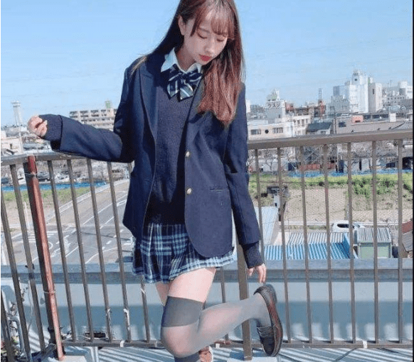 亚洲一区二区制服无码中文:01-13-27-33-39-49D：35,亚洲一区二区制服差异与无码中文现象探讨（2023年度研究）