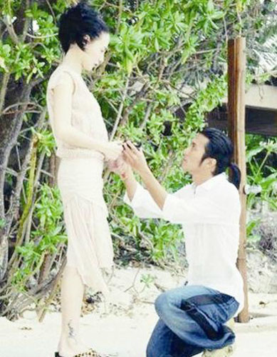 婷婷久久香蕉五月综合加勒比:09-15-22-25-38-46Q：09,婷婷久久香蕉五月综合加勒比，一场数字与情感的交织之旅