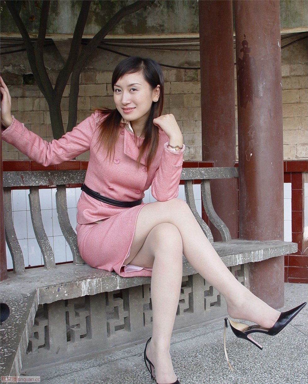 亚洲综合熟女久久久30P:06-07-21-27-30-39A：19,亚洲综合熟女，岁月韵味与成熟之美