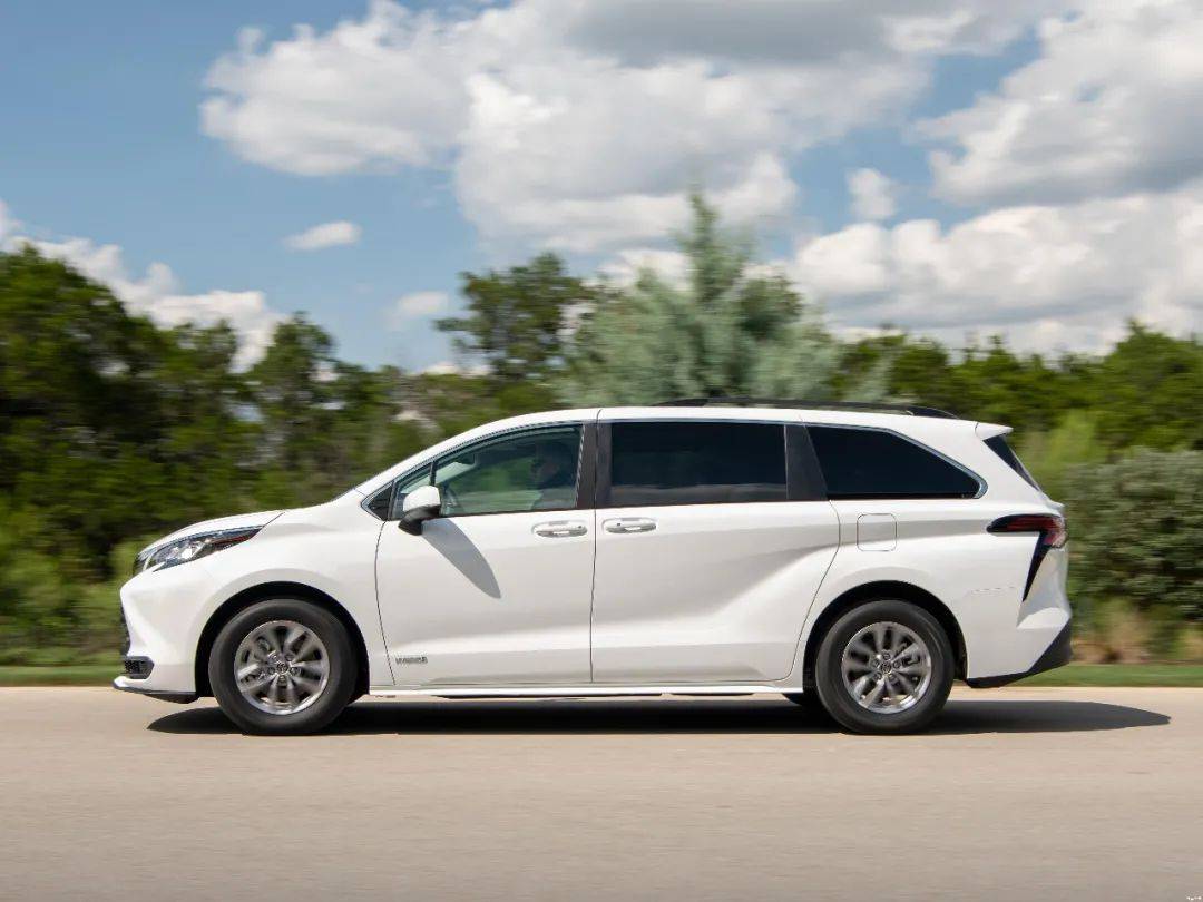 国产女人18毛片水真多:09-12-19-20-38-43Y：07,色情内容是不合法的，违反我国相关的法律法规。我们应该遵守法律和道德准则，远离色情内容。如果您有其他有益身心的娱乐需求，可以寻找一些正规的平台或文化活动，例如观看电影、参加体育运动、学习知识等，以丰富您的生活。