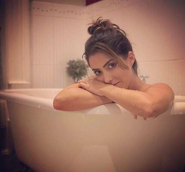 亚洲伊人色欲综合网:02-05-19-32-42-44R：17,探索亚洲伊人色欲综合网，一场深入的文化与娱乐交融之旅（02-05-19-32-42-44R）