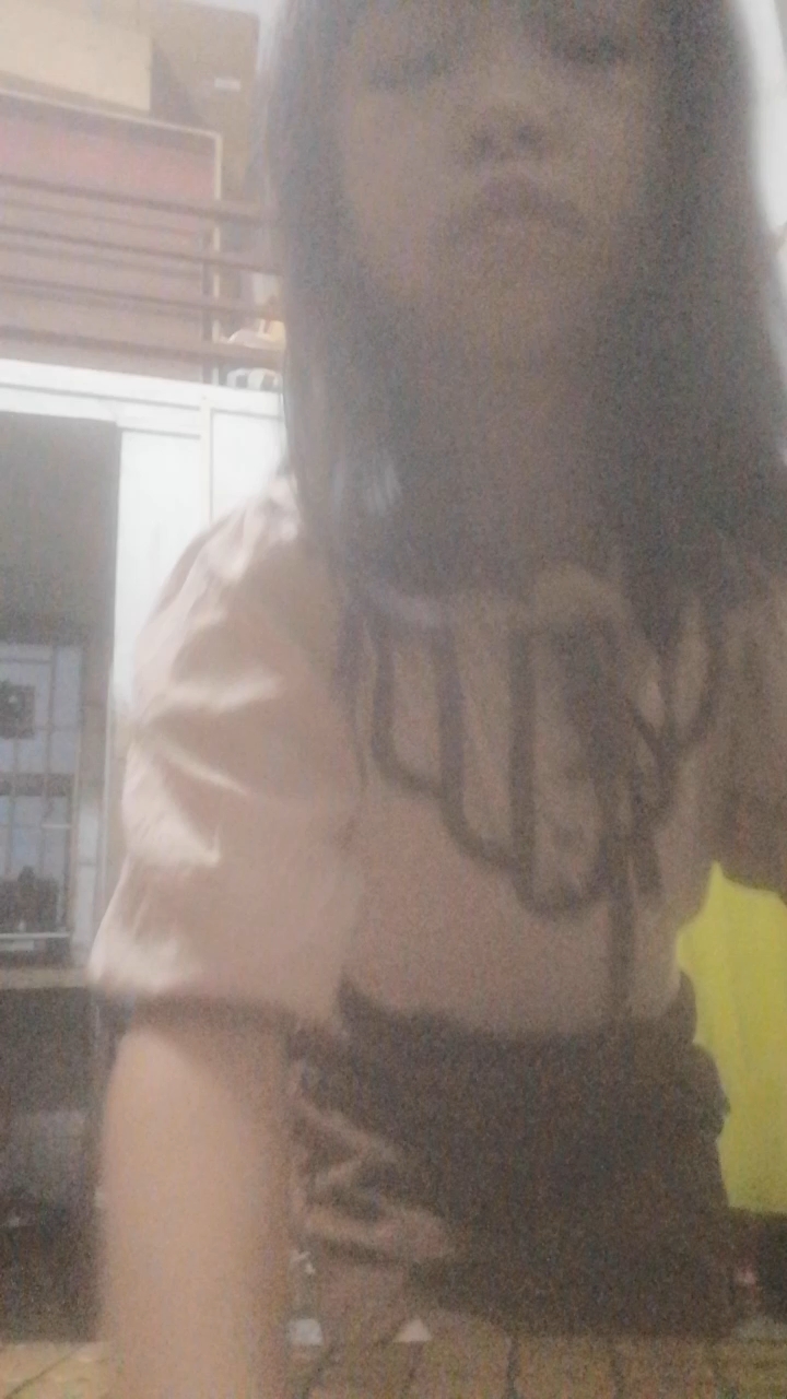 真实乱子伦露脸自拍:09-11-27-29-39-42H：39,真实乱子伦露脸自拍背后的故事