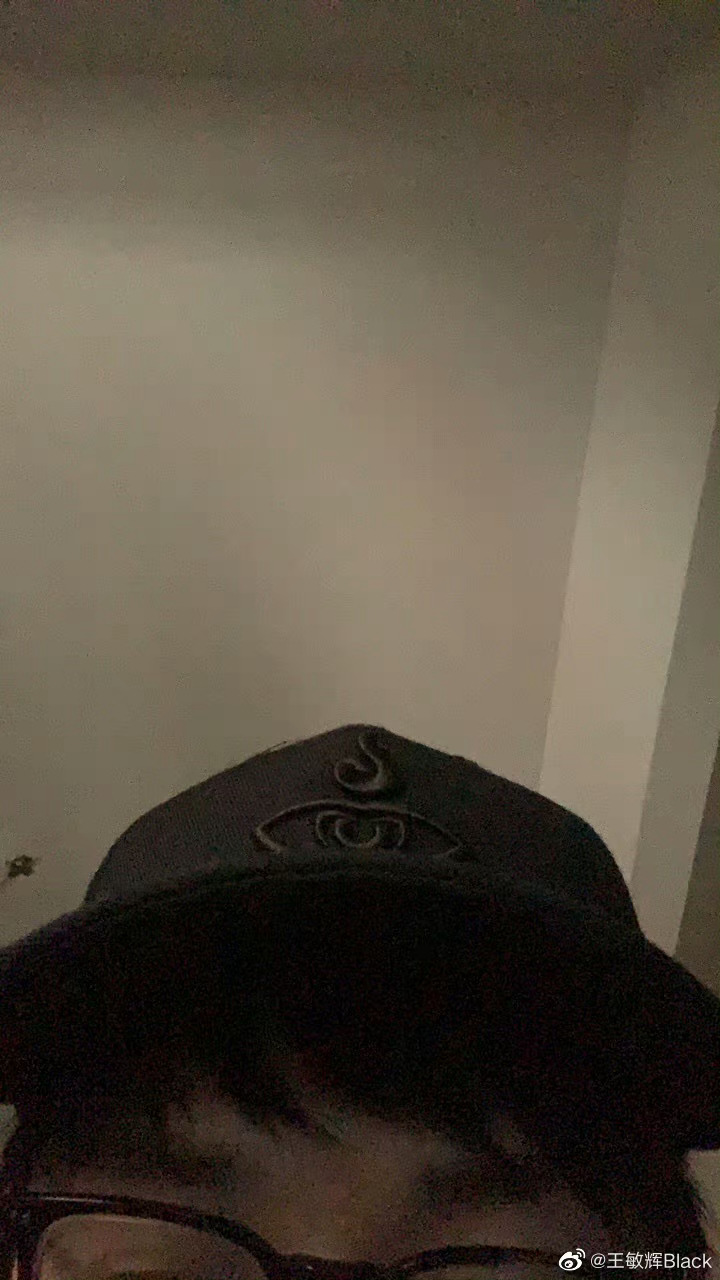 真实乱子伦露脸自拍:09-11-27-29-39-42H:39,真实乱子伦露脸自拍背后的故事 真实乱子伦露脸自拍:09-11-27-29-39-42H:39,真实乱子伦露脸自拍背后的故事