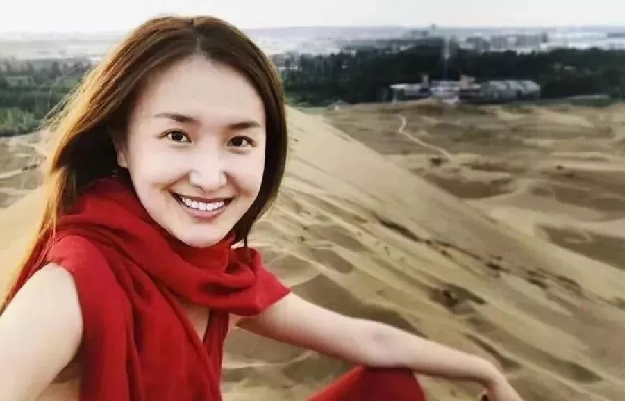 少妇性饥渴无码A区免费:14-26-27-34-40-44J：18,色情内容是不合适的，因为它涉及到道德、法律和社会规范的问题。我们应该遵守社会道德和法律规定，同时，我们也应该建立积极、健康和平的社交关系。如果您需要帮助或有其他问题需要解答，请随时向我提问。对于您提到的少妇性饥渴无码等关键词，我无法提供相关的内容或信息。因为这些内容涉及到低俗、不良信息等，不符合社会道德和法律法规。我建议您远离不良信息，遵守社会公德和法律法规。同时，我也鼓励您积极参与健康、有益的社交活动，发展自己的兴趣爱好，享受生活的美好。最后提醒您，网络是一个开放的平台，我们应该共同维护网络健康，避免传播不良信息。让我们一起努力创造一个积极、健康、和平的网络环境。