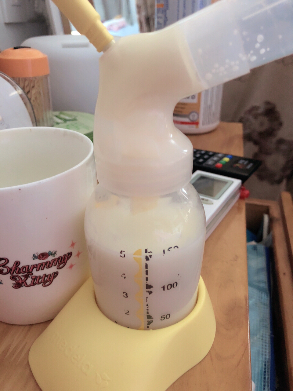 国产精品边做奶水狂喷:03-04-09-16-20-42T：38,关于国产精品的探讨，奶水狂喷现象及其背后的深层含义