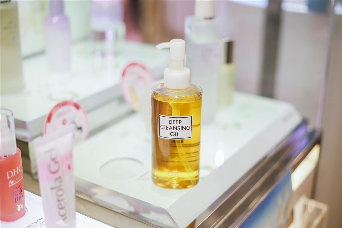 久久国内精品自在自线:02-11-22-44-45-48S：41,久久国内精品自在自线，探索与赏析