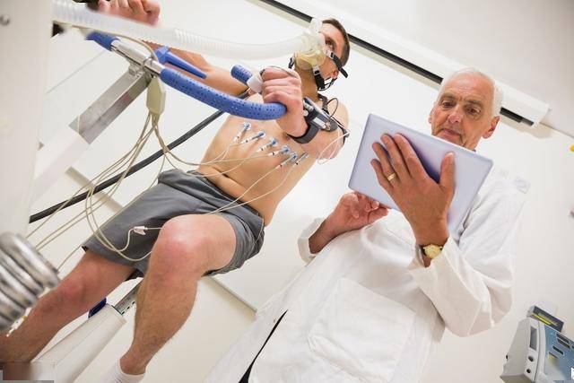 少妇大胆瓣开下部自慰:02-04-09-15-41-48S：14,探索自我，少妇的内心旅程与自我抚慰