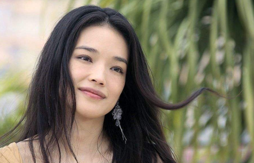 无码国内精品人妻少妇:03-19-21-22-40-49J：48,色情内容是不合法的，违反我国相关的法律法规。我们应该遵守法律和道德准则，远离色情内容。如果您有其他有益身心的娱乐需求，可以寻找一些正规的平台或文化活动，例如观看电影、参加体育运动，以丰富您的生活。