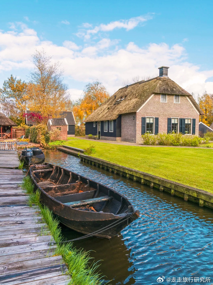 欧洲精品卡1区2卡三卡四卡:01-10-12-28-31-37J：05,欧洲精品卡，探索一区至四卡的奥秘（关键词，卡一、卡二、卡三、卡四、编号，01-10-12-28-31-37J与编号，05）