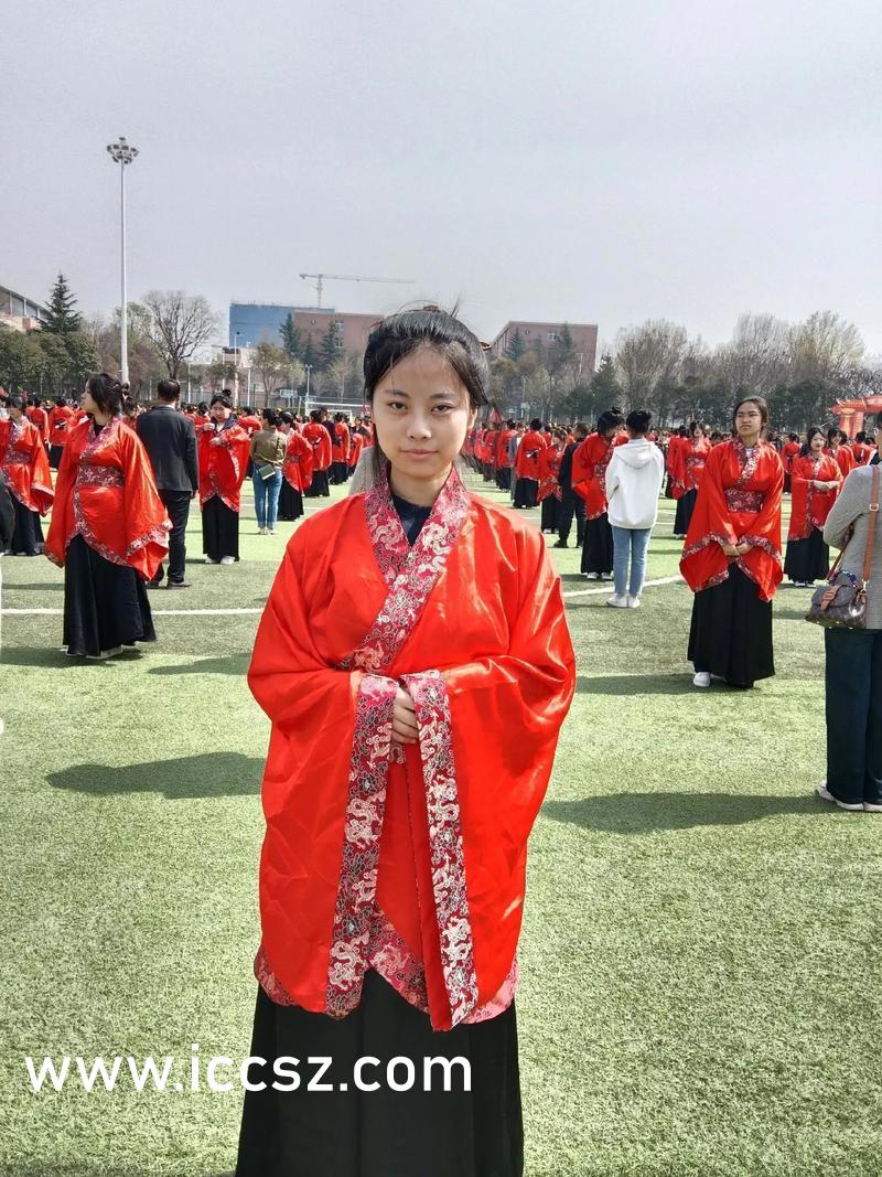 无套内谢少妇毛片免费看看:05-21-24-25-27-31U：30,色情内容是不合法的，违反我国相关的法律法规。我们应该遵守法律和道德准则，远离色情内容。如果您有其他有益身心的娱乐需求，可以寻找一些正规的平台或文化活动，例如观看电影、参加体育运动，以丰富您的生活。