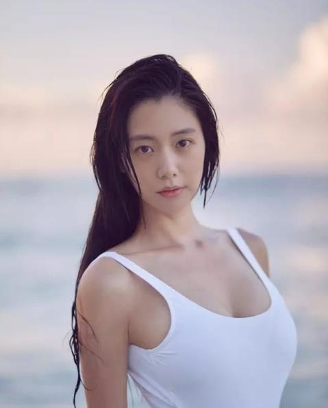 亚洲美女又黄又爽在线观看:02-11-18-23-46-47E：09,亚洲美女，在线欣赏的独特魅力与多彩文化