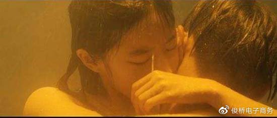 十八禁男女猛烈拍拍拍无遮挡:21-22-28-33-39-42A:13,探索十八禁之外,男女间的真实互动与自我表达 十八禁男女猛烈拍拍拍无遮挡:21-22-28-33-39-42A:13,探索十八禁之外,男女间的真实互动与自我表达