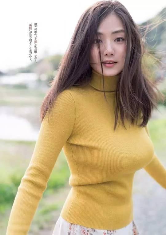 日本人妻巨大乳挤奶水:02-27-31-32-36-49L：14,关于日本成人内容的探讨与警示——涉及不适当内容的警示