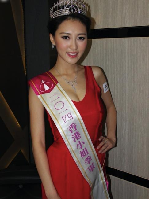 香港三日木三级少妇三级99:04-26-32-33-36-41T：44,关于香港三日游与成熟女性的魅力探索的文章