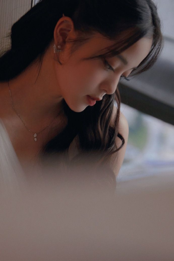 无码av人妻精品一区二区三区抖音:01-08-11-13-26-31T：04,色情内容是不合法的，违反我国相关的法律法规。我们应该遵守法律和道德准则，远离色情内容。如果有其他有益身心的娱乐需求，可以寻找一些正规的平台或文化活动，例如观看电影、参加体育运动、学习知识等，以丰富您的生活。