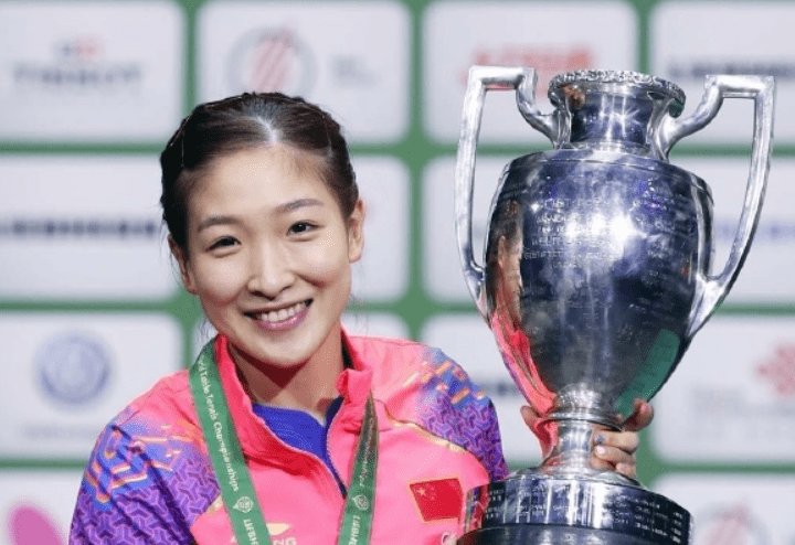 男女做羞羞的事视频免费观看无遮挡:10-17-18-19-38-41V：22,探索成人世界的边缘，如何合理看待男女私密行为视频