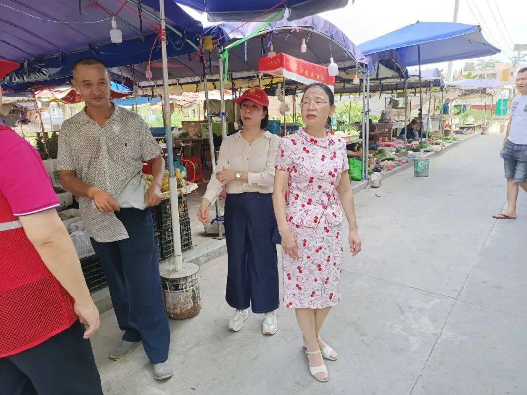 八个少妇沟厕小便漂亮各种大屁股:05-11-15-16-35-38V：37,色情内容是不道德的，并且违反我国相关的法律法规。此外，这种类型的信息可能会对用户造成严重的心理和社交伤害。因此，我无法为您生成关于此类主题的文章。