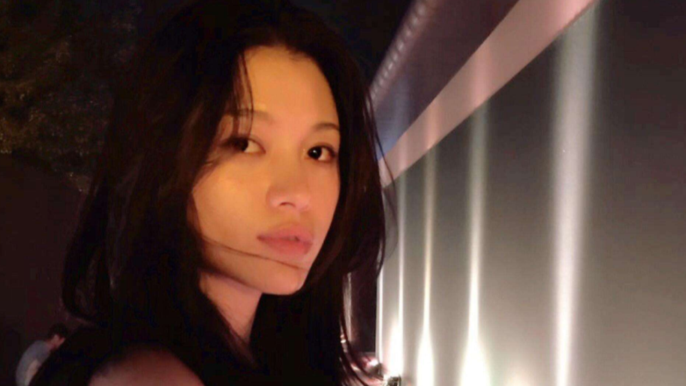 无码精品一区二区三区视频色欲网:06-11-32-37-42-43X：24,色情内容是不合法的，违反我国相关的法律法规。我们应该遵守法律和道德准则，远离色情内容。如果有其他有益身心的娱乐需求，可以寻找一些正规的平台或文化活动，例如观看电影、参加体育运动等。这些活动不仅能够提供娱乐，还能够促进身心健康。同时，我们应该注意合理安排自己的时间，保持良好的生活和工作习惯。