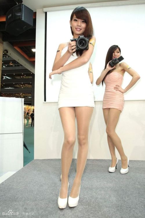 国产成人黑色丝袜高跟鞋视频在线:20-32-37-38-44-49P：10,关于国产成人黑色丝袜高跟鞋视频在线的探讨