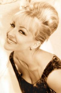 性XXX欧美老妇5060.70:08-16-30-40-43-44K：15,性魅力与欧美老妇，跨越年龄界限的欣赏与尊重