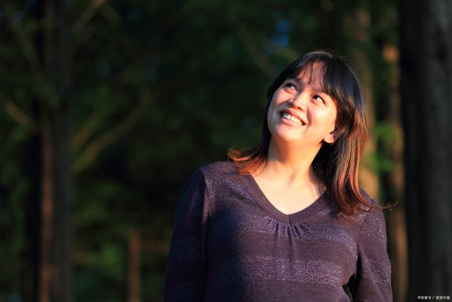 乱VODAFONEWIFI熟女:04-07-13-19-22-32H:37,乱VODAFONEWIFI熟女,探索网络时代的复杂交织与熟女的智慧应对 乱VODAFONEWIFI熟女:04-07-13-19-22-32H:37,乱VODAFONEWIFI熟女,探索网络时代的复杂交织与熟女的智慧应对