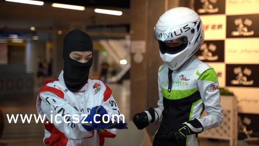 强行扒开双腿疯狂进出动态图视频:05-16-23-37-44-45P：37,探索动态图视频，对强行扒开双腿疯狂进出现象的深度探讨（关键词，05-16-23-37-44-45P）