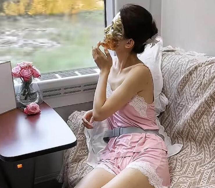 日本熟妇乱人伦A片免费高清直播:02-12-18-38-41-49H:23,色情内容是不合法的,违反我国相关的法律法规。我们应该遵守法律和道德准则,远离色情内容。如果您有其他有益身心的娱乐需求,可以寻找一些正规的平台或文化活动,例如观看电影、参加体育运动、学习知识等,以丰富您的生活。 日本熟妇乱人伦A片免费高清直播:02-12-18-38-41-49H:23,色情内容是不合法的,违反我国相关的法律法规。我们应该遵守法律和道德准则,远离色情内容。如果您有其他有益身心的娱乐需求,可以寻找一些正规的平台或文化活动,例如观看电影、参加体育运动、学习知识等,以丰富您的生活。