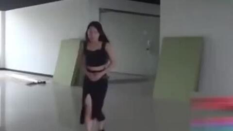 美女把尿口扒开让男人桶爽免费看:03-11-20-31-34-35D：47,色情内容是不合适的，因为它涉及到低俗、不良的信息，可能会对个人的身心健康造成伤害，也会对社会造成不良影响。我无法提供包含色情关键词的文章。