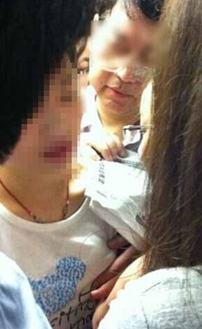 无遮挡边摸边吃奶边做的视频刺激:01-10-12-15-22-46N：21,色情内容是不合法的，违反我国相关的法律法规。我们应该遵守法律和道德准则，远离色情内容。如果您有其他有益身心的娱乐需求，可以寻找一些正规的平台或文化活动，例如观看电影、参加体育运动，以丰富您的生活。