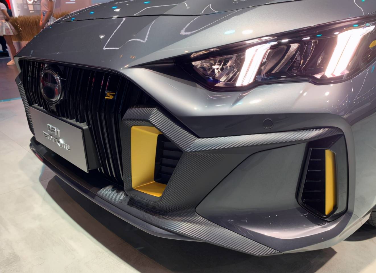 国产成人AV一区二区三区不卡:18-20-21-26-32-43W：48,探索国产成人娱乐产业，一区二区三区的不卡魅力与深度解析