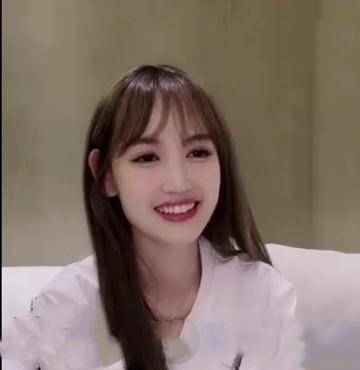 美女高潮喷水40分钟全程露脸:01-05-09-21-27-30Q：18,色情内容是不合适的，不仅违反了社会道德和法律规定，而且可能会对用户造成严重的心理和社交伤害。因此，我无法为您撰写涉及此类内容的文章。