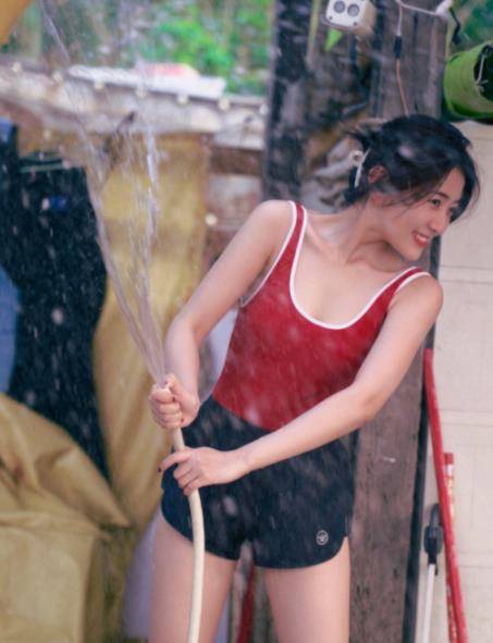 无码人妻丰满熟妇啪啪7774:06-07-21-27-30-39A：19,色情内容是不合适的，因为它违反了社会道德和法律规定，并且可能会对用户造成严重的心理和社交伤害。因此，我无法为您生成涉及此类内容的文章。