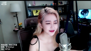 两女互慰AV高潮喷水在线观看:05-16-19-21-23-40M：33,探索情感交流的新领域，在线观看两女互慰的高潮时刻